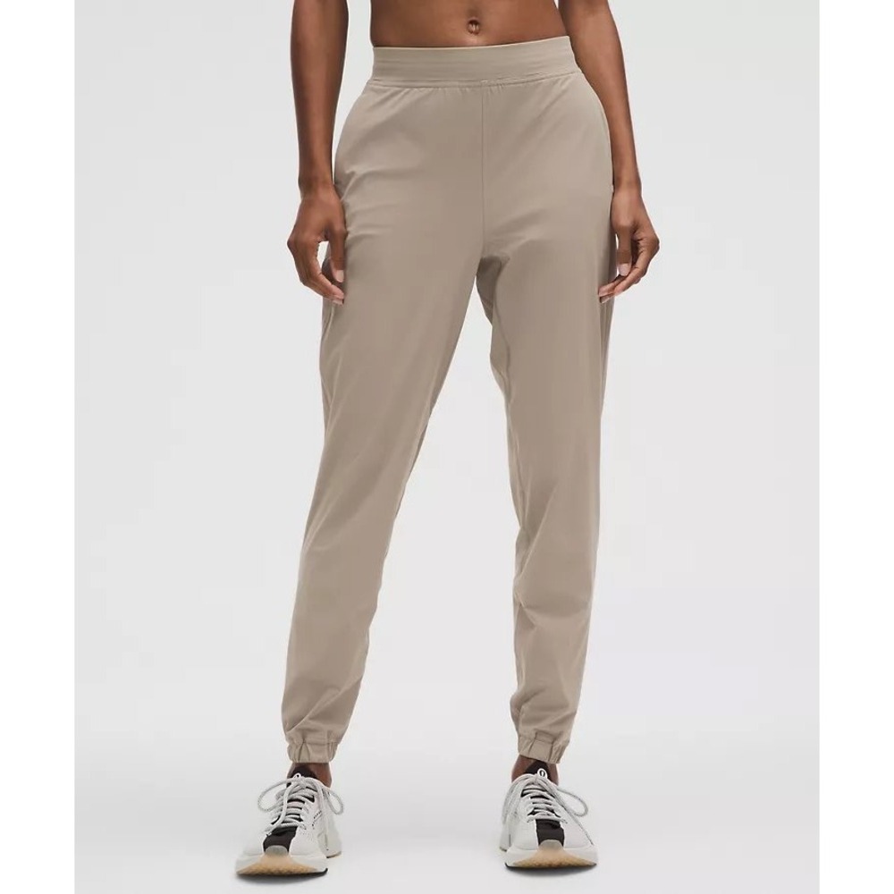 Lululemon Adapted State High Rise Jogger Pants Womens Sz 14 Warm Ash Grey Travel